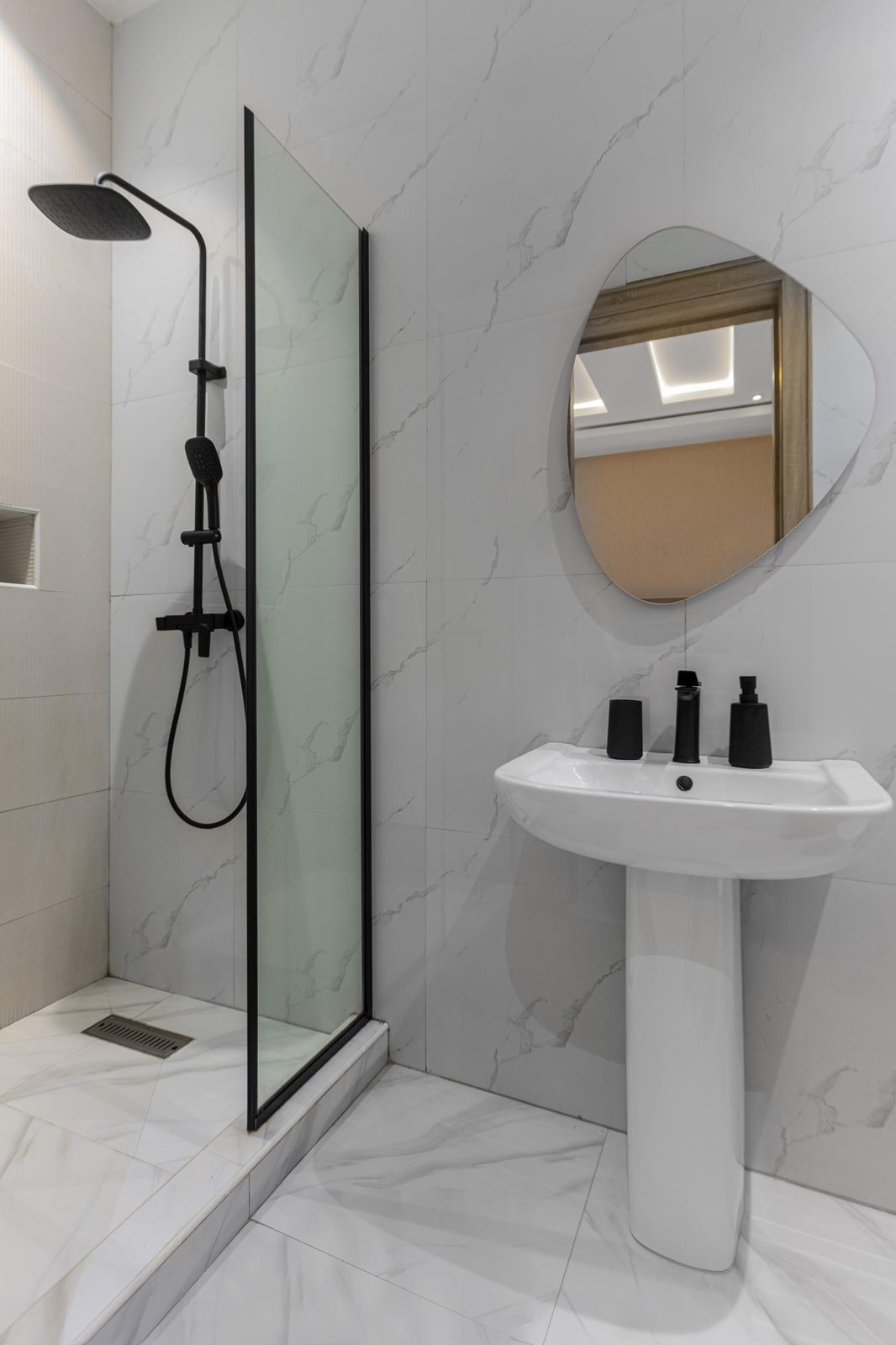 Walk-in shower, Apartment Alpha, Nimbus Nook Ikeja GRA