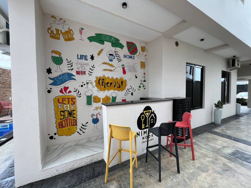 Nimbus Nook Bar Look